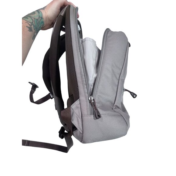 Think tank perception camera backpack light brown travel tablet - Picture 6 of 8